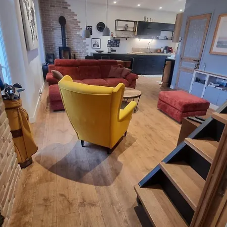 Maison *
